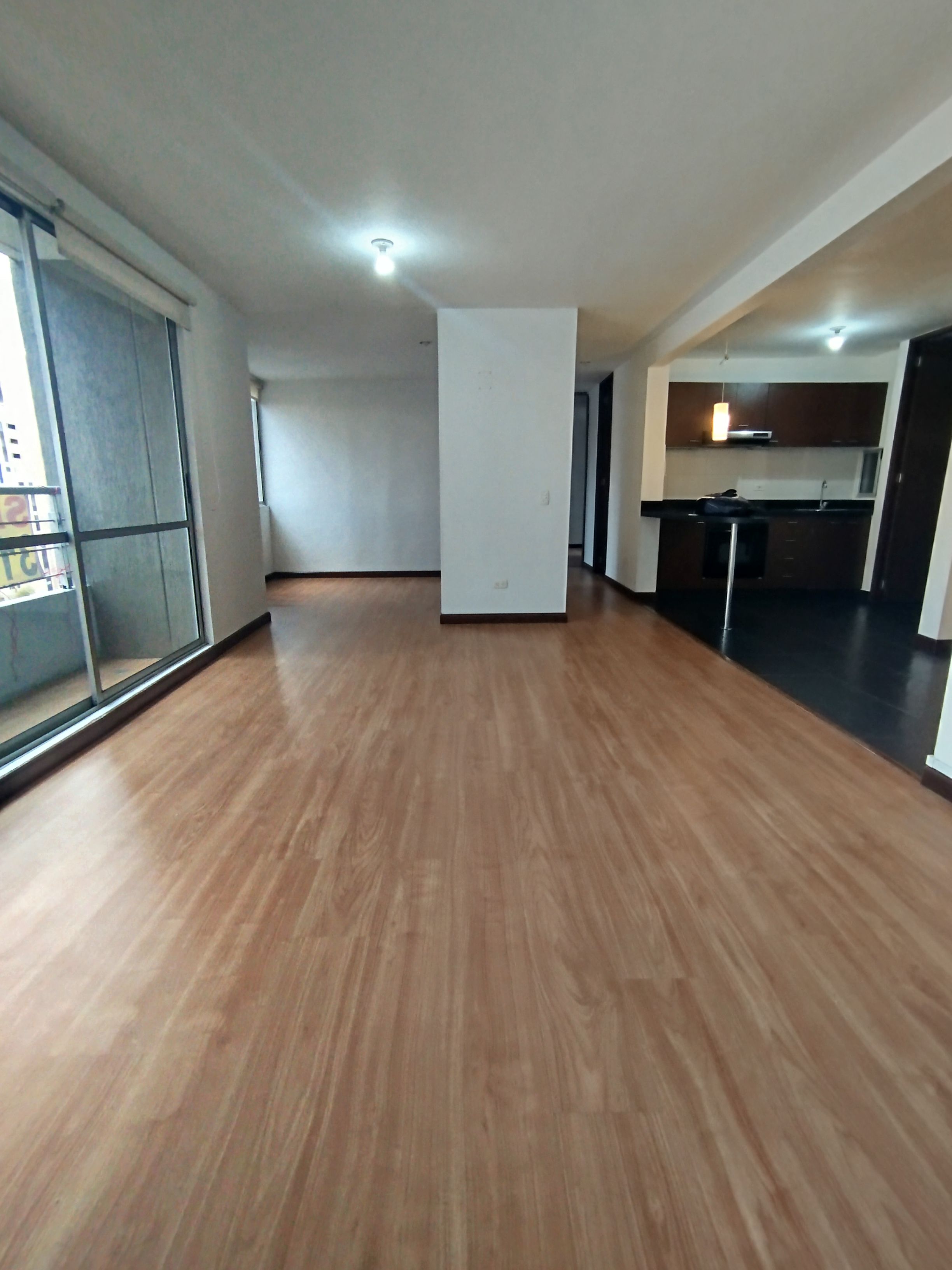 Apartamento en arriendo Cundinamarca Bogotá Cjr Bavaro 80 m2 Habitaciones 2 Baños 2 Garajes 1 Precio $3450000
