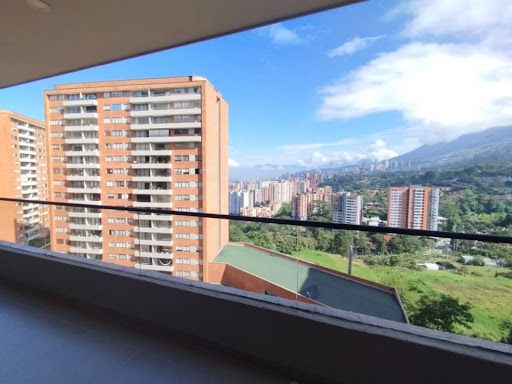 Apartamento en arriendo Antioquia Envigado Asd 110 m2 Habitaciones 3 Baños 3 Garajes 2 Precio $5700000