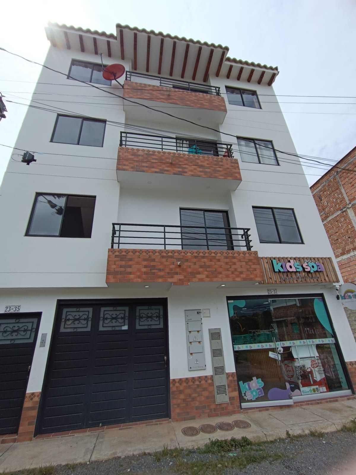 Apartamento en arriendo Antioquia El Carmen De Viboral Tahamíes 105 m2 Habitaciones 3 Baños 2 Garajes 0 Precio $1800000