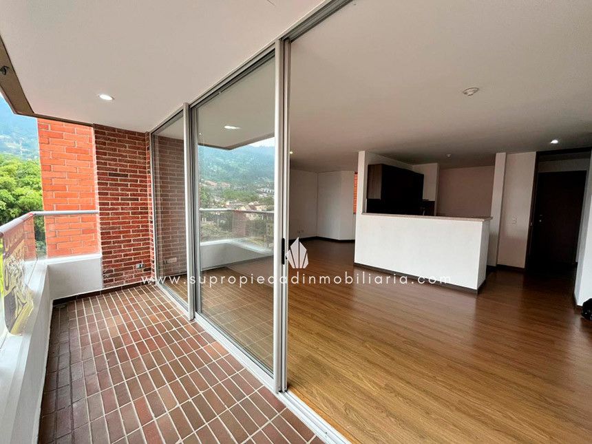 Apartamento en arriendo Antioquia Envigado El Esmeraldal 75 m2 Habitaciones 2 Baños 2 Garajes 2 Precio $4200000