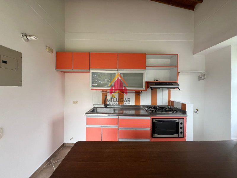 Apartamento en arriendo Antioquia Envigado Loma Del Barro 75 m2 Habitaciones 3 Baños 2 Garajes 1 Precio $2800000