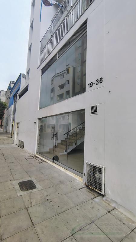 Local en venta Santander Bucaramanga Comuneros 47 m2 Habitaciones 0 Baños 1 Garajes 0 Precio $300000000