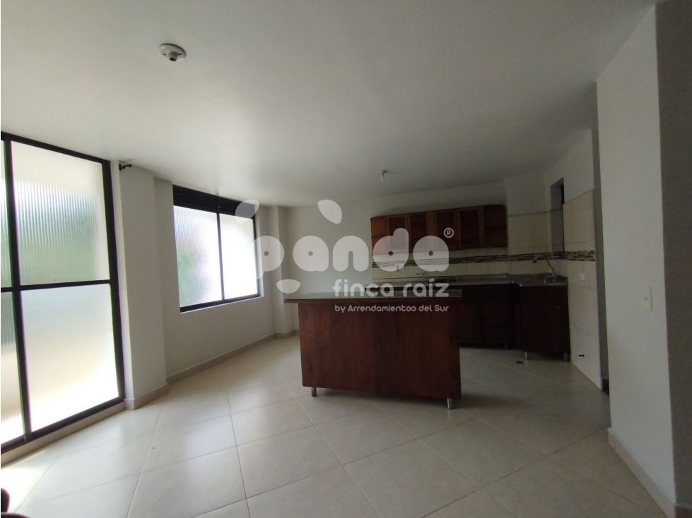 Apartamento en arriendo Antioquia Envigado Obrero 100 m2 Habitaciones 3 Baños 2 Garajes 0 Precio $2500000
