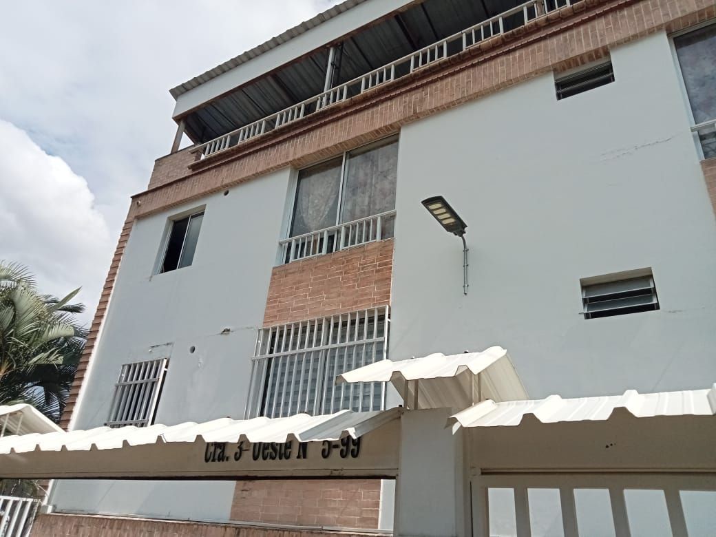 Edificio en venta Valle Del Cauca Cali Arboledas 832 m2 Habitaciones 0 Baños 6 Garajes 0 Precio $1900000000