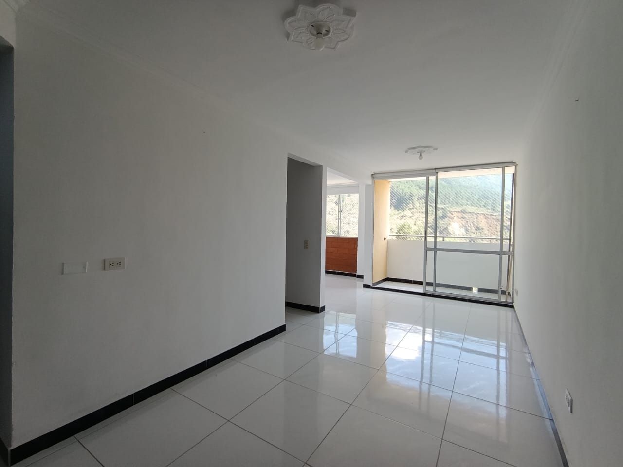 Apartamento en arriendo Antioquia Bello San Martín 50 m2 Habitaciones 2 Baños 1 Garajes 0 Precio $1200000