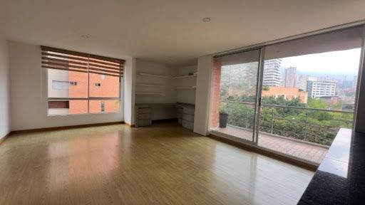 Apartamento en arriendo Antioquia Medellín La Linde 100 m2 Habitaciones 2 Baños 2 Garajes 2 Precio $7500000
