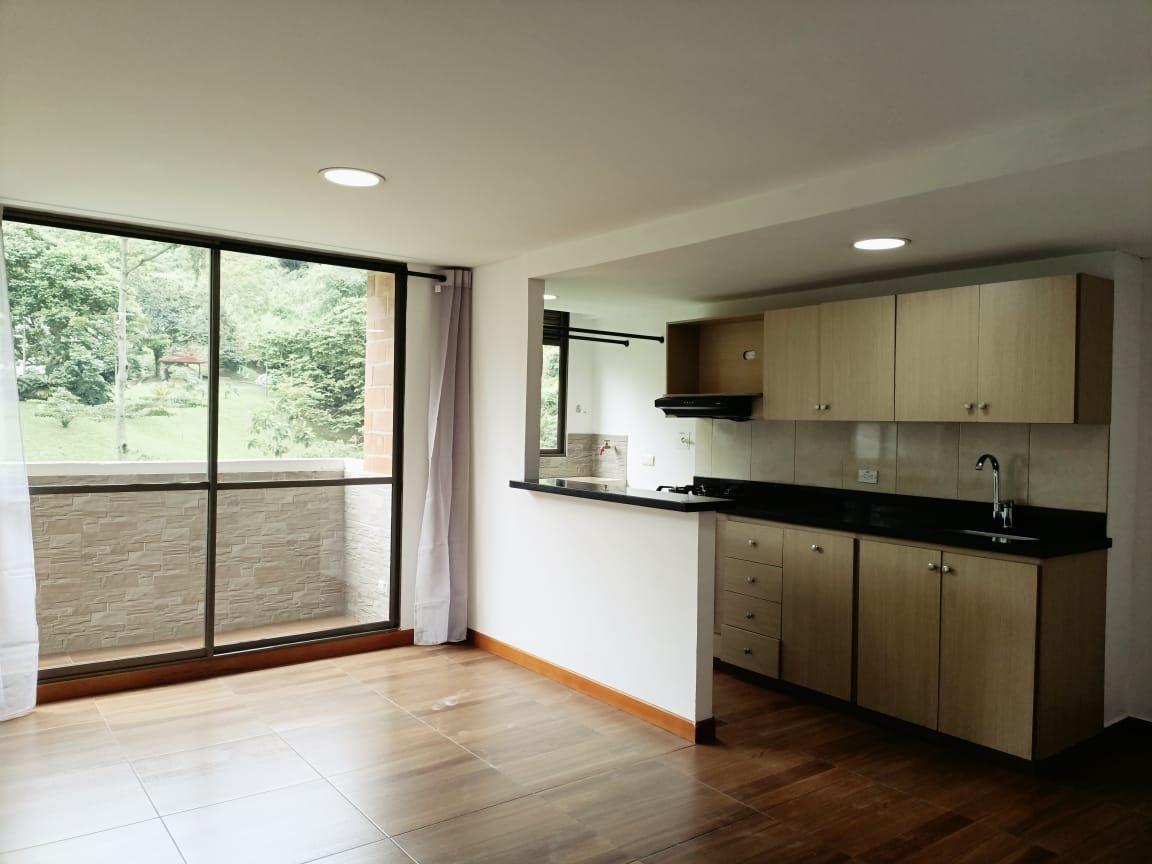 Apartamento en arriendo Antioquia Medellín La Hondonada 68 m2 Habitaciones 2 Baños 2 Garajes 1 Precio $2550000