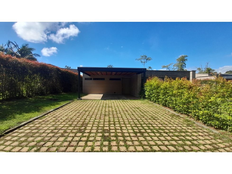 Casa Campestre en arriendo Antioquia Rionegro Rionegro 241 m2 Habitaciones 4 Baños 4 Garajes 4 Precio $12000000