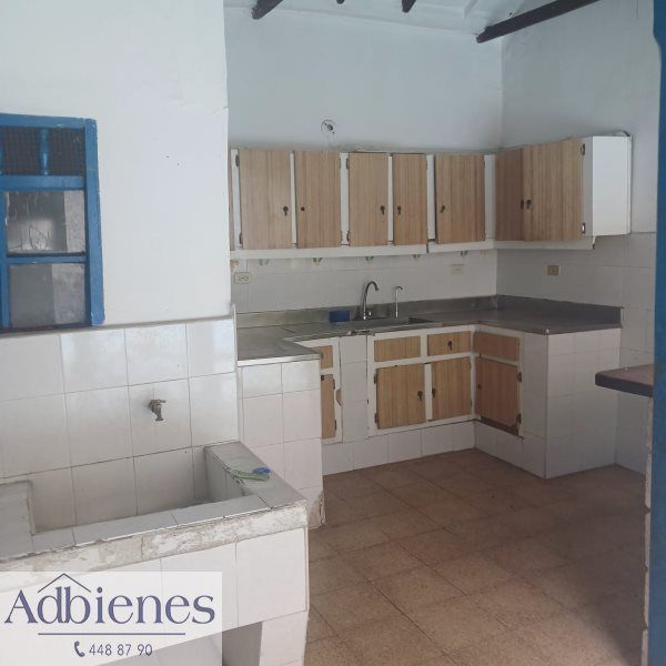 Casa en venta Antioquia Medellín Laureles 250 m2 Habitaciones 4 Baños 3 Garajes 1 Precio $2650000000