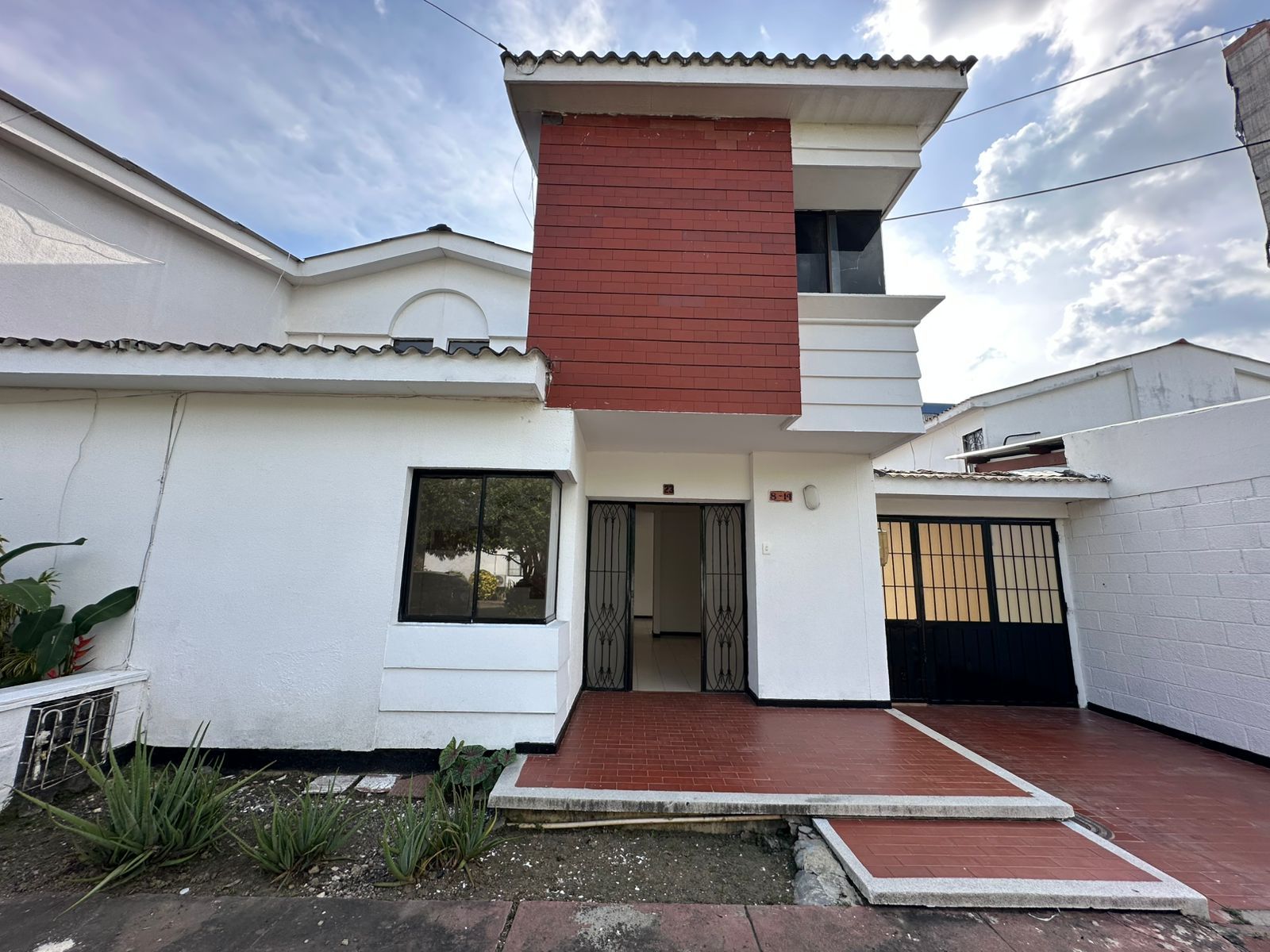 Casa en arriendo Córdoba Montería Altos Del Country 135 m2 Habitaciones 3 Baños 2 Garajes 1 Precio $1850000