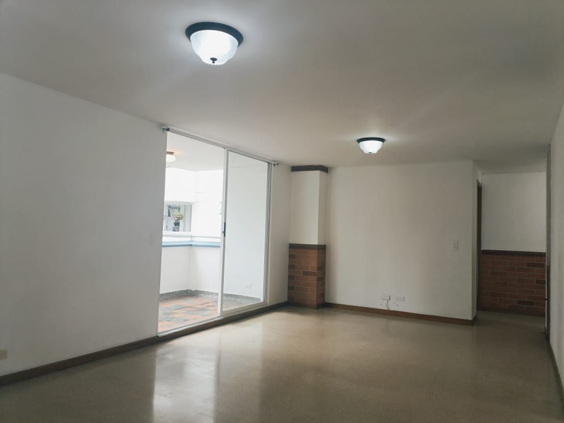 Apartamento en arriendo Antioquia Medellín La Mota 109 m2 Habitaciones 3 Baños 2 Garajes 1 Precio $3300000