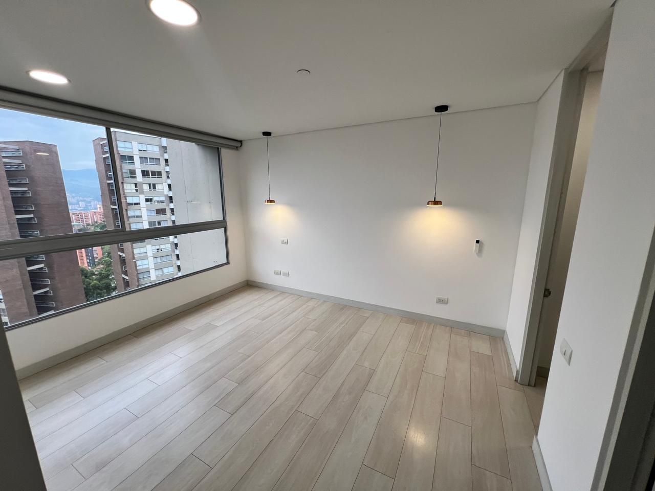 Apartamento en arriendo Antioquia Envigado La Inmaculada 100 m2 Habitaciones 3 Baños 3 Garajes 1 Precio $6200000