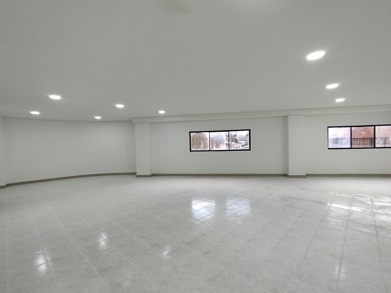 Local en arriendo Antioquia Sabaneta Playas De María 90 m2 Habitaciones 0 Baños 1 Garajes 1 Precio $3500000