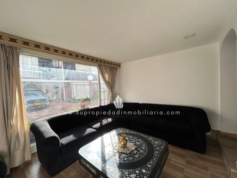 Casa en arriendo Cundinamarca Bogotá Cedritos 160 m2 Habitaciones 4 Baños 4 Garajes 2 Precio $4700000