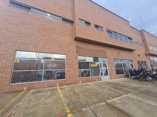 Local en arriendo Cundinamarca Bogotá Franco 100 m2 Habitaciones 0 Baños 1 Garajes 4 Precio $6000000