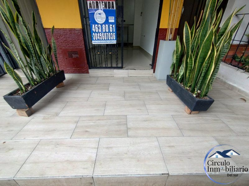Local en arriendo Antioquia Envigado Bucarest 15 m2 Habitaciones 0 Baños 1 Garajes 0 Precio $1250000