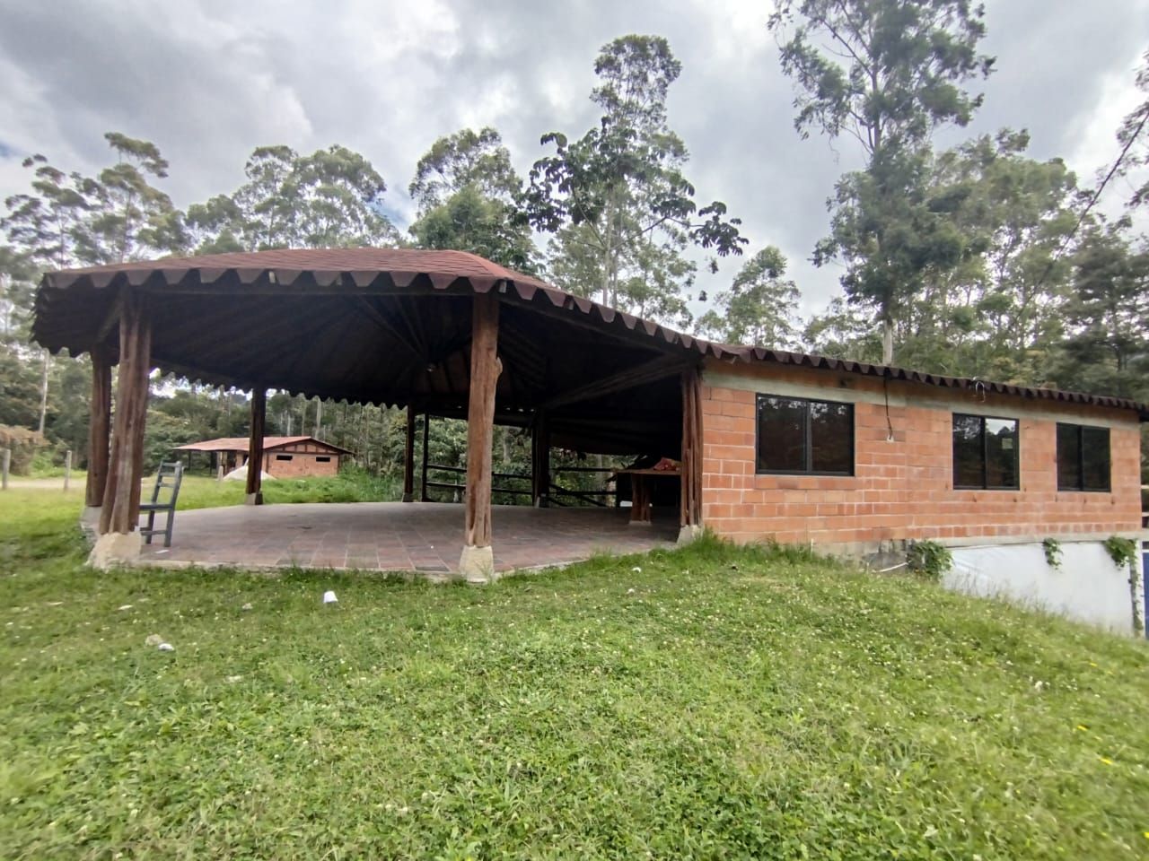 Local en arriendo Antioquia El Retiro El Retiro 144 m2 Habitaciones 0 Baños 3 Garajes 0 Precio $5500000