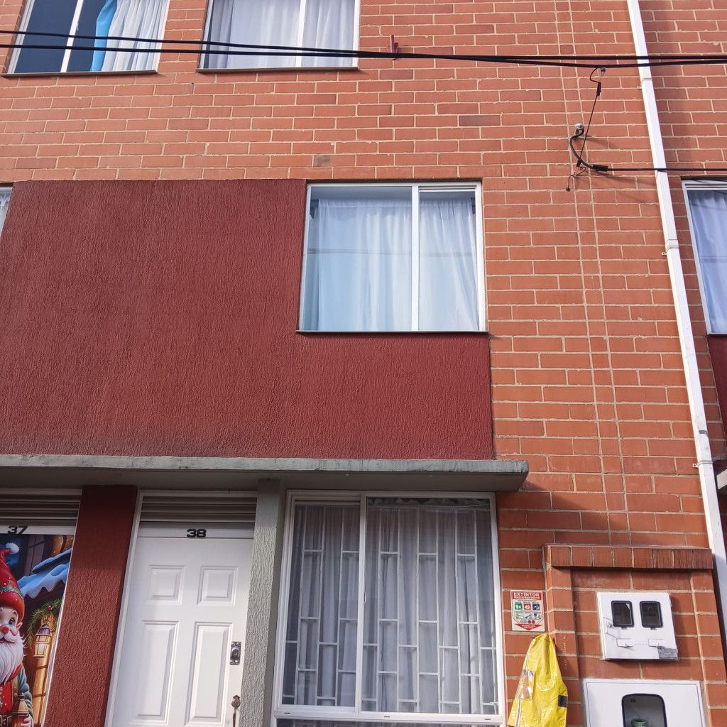 Casa en venta Cundinamarca Bogotá Conejera 67 m2 Habitaciones 4 Baños 2 Garajes 1 Precio $230000000