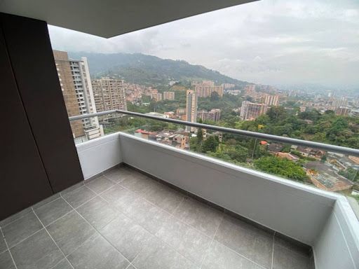 Apartamento en arriendo Antioquia Envigado El Chinguí 85 m2 Habitaciones 3 Baños 2 Garajes 1 Precio $4000000