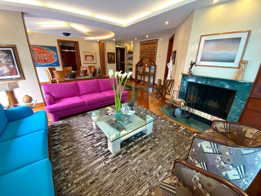 Apartamento en arriendo Cundinamarca Bogotá Santa Bibiana 212 m2 Habitaciones 3 Baños 4 Garajes 3 Precio $13350000