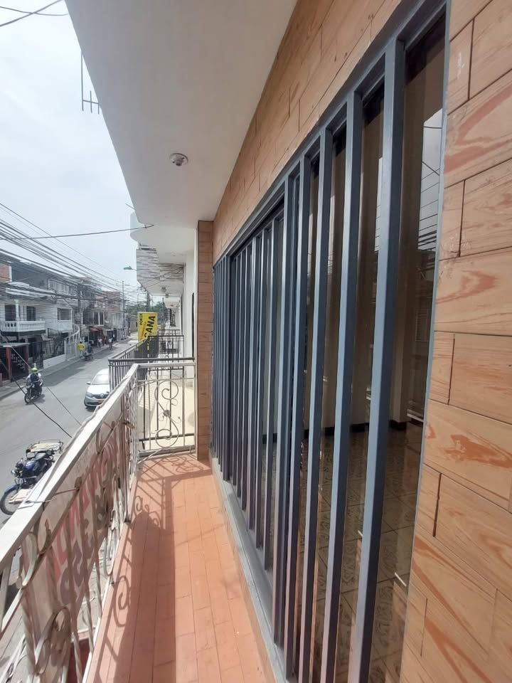 Apartamento en arriendo Valle Del Cauca Cali Ciudadela Floralia 70 m2 Habitaciones 2 Baños 1 Garajes 1 Precio $600000