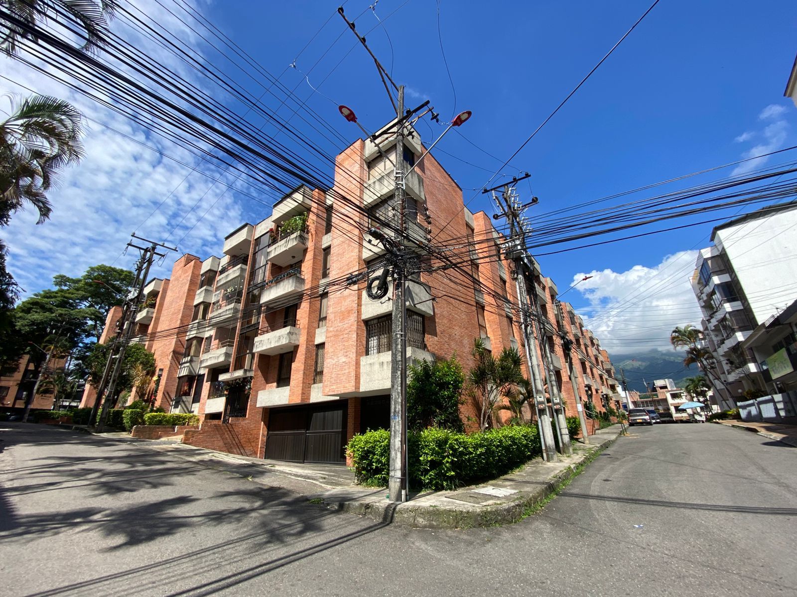 Apartamento en arriendo Tolima Ibagué Piedra Pintada 106 m2 Habitaciones 3 Baños 3 Garajes 1 Precio $1900000