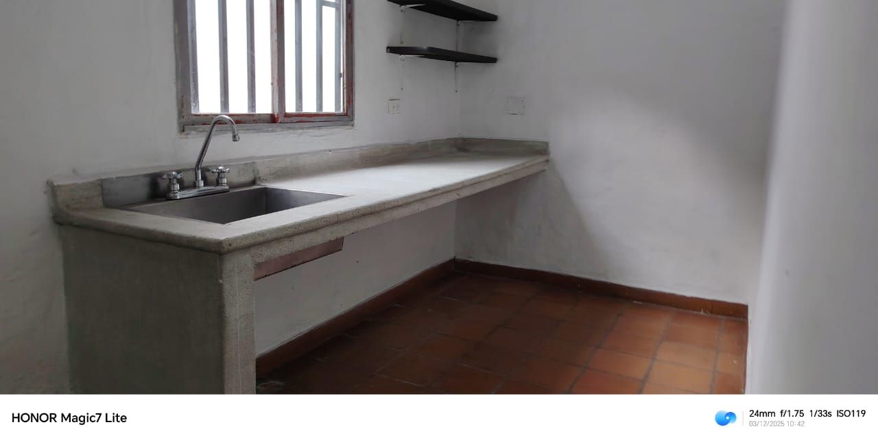 Local en arriendo Antioquia Medellín Manila 228 m2 Habitaciones 0 Baños 3 Garajes 0 Precio $11000000