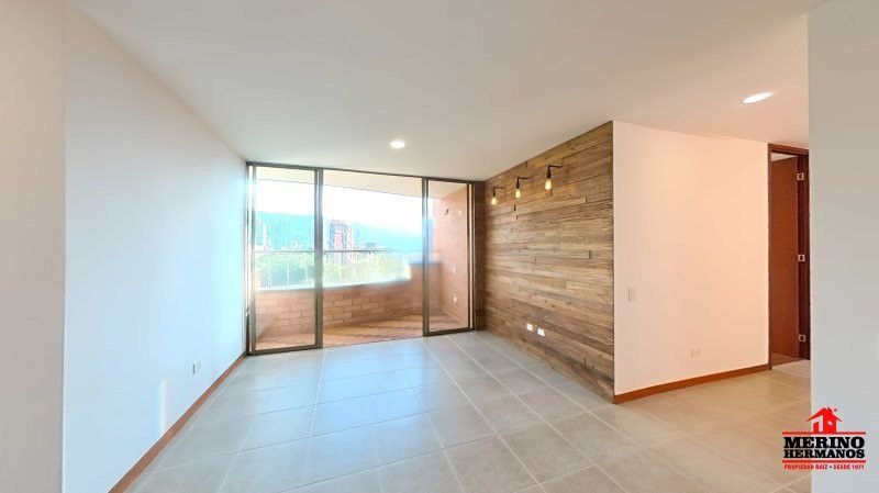Apartamento en arriendo Antioquia Medellín Los Balsos No2 100 m2 Habitaciones 3 Baños 2 Garajes 2 Precio $5500000