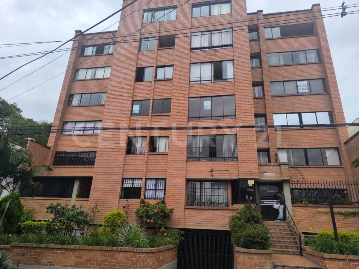 Apartamento en arriendo Antioquia Medellín Urbanizacion Villa Del Aburra 75 m2 Habitaciones 2 Baños 3 Garajes 2 Precio $3523900