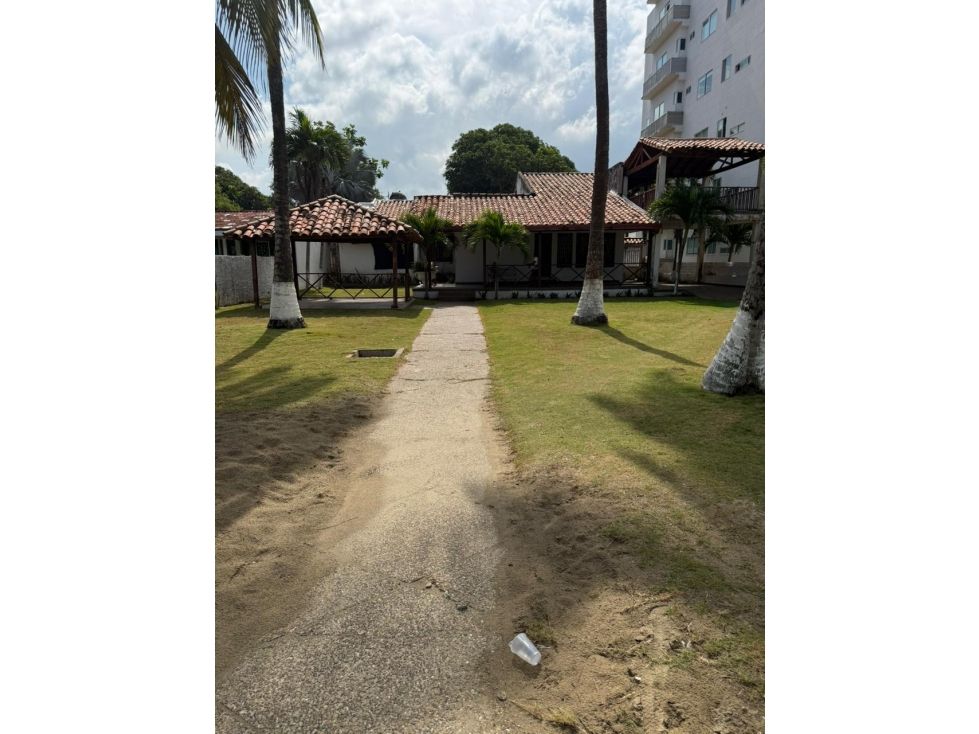 Casa en venta Sucre Coveñas Coveñas 577 m2 Habitaciones 5 Baños 4 Garajes 6 Precio $4500000000