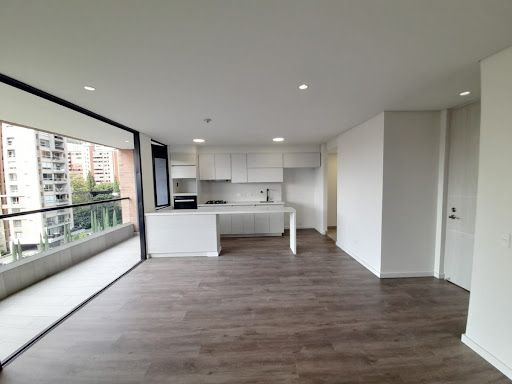 Apartamento en arriendo Antioquia Medellín La Linde 91 m2 Habitaciones 2 Baños 2 Garajes 2 Precio $5500000