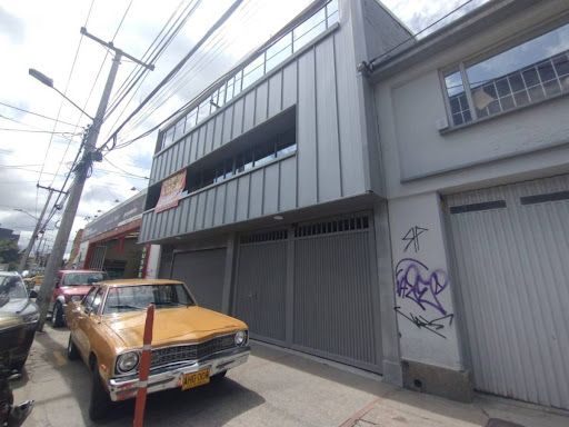 Local en arriendo Cundinamarca Bogotá Quinta Mutis 330 m2 Habitaciones 0 Baños 4 Garajes 0 Precio $21000000