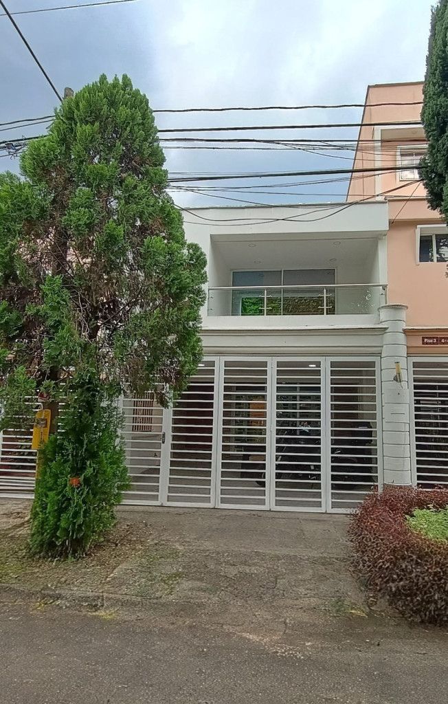 Casa en venta Antioquia Medellín Diego Echavarria 130 m2 Habitaciones 3 Baños 3 Garajes 1 Precio $890000000