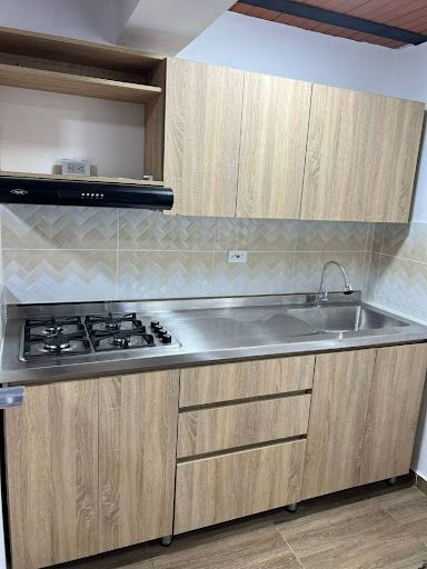 Apartamento en arriendo Antioquia Medellín Santa Rosa De Lima 60 m2 Habitaciones 3 Baños 2 Garajes 0 Precio $1250000