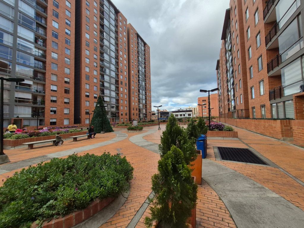 Apartamento en arriendo Cundinamarca Bogotá Cantalejo 81 m2 Habitaciones 3 Baños 2 Garajes 1 Precio $3000000