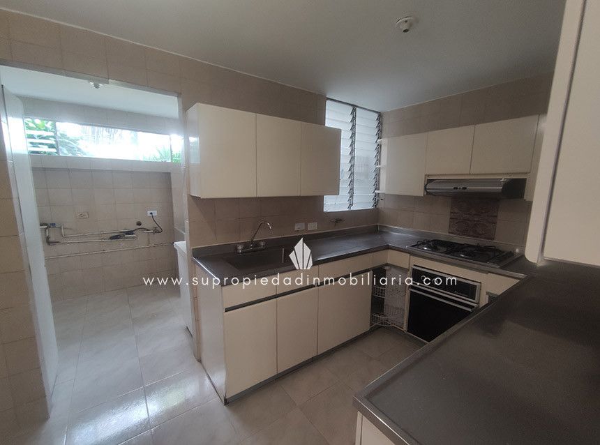 Casa en arriendo Antioquia Medellín Los Naranjos 164 m2 Habitaciones 3 Baños 3 Garajes 2 Precio $6500000