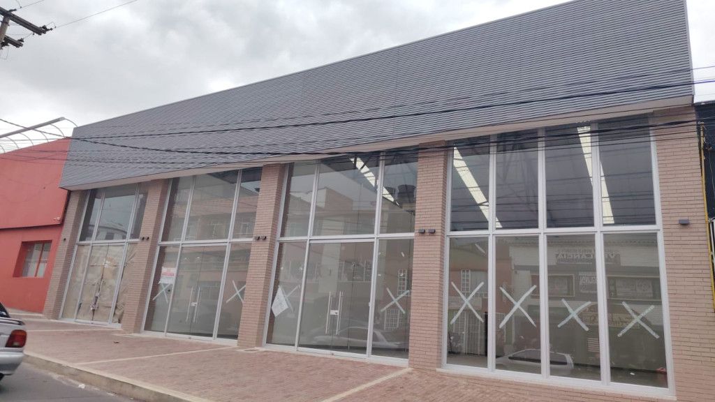 Local en arriendo Cundinamarca Zipaquirá Algarra I 234 m2 Habitaciones 0 Baños 2 Garajes 0 Precio $18000000