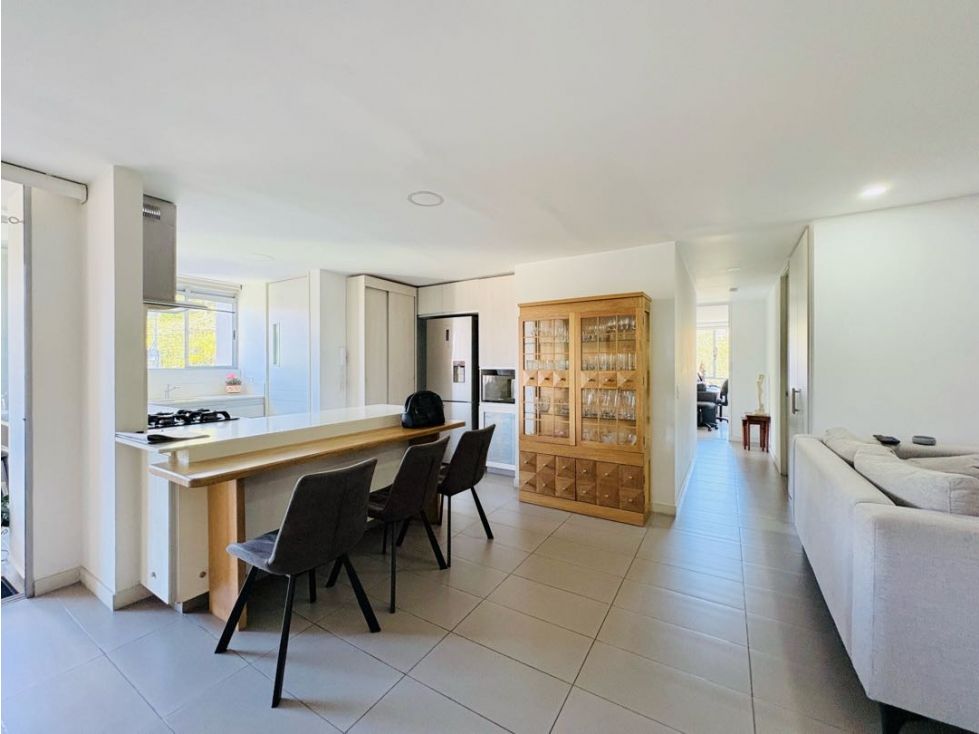 Apartamento en venta Antioquia Medellín Asomadera No2 102 m2 Habitaciones 3 Baños 3 Garajes 2 Precio $830000000