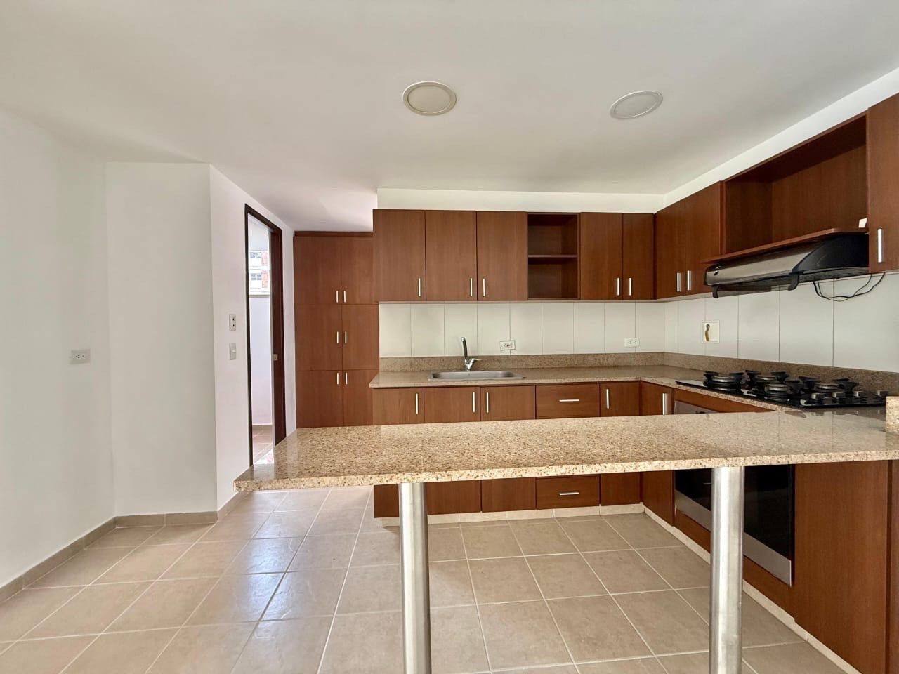 Apartamento en arriendo Antioquia Envigado Bosques De Zúñiga 120 m2 Habitaciones 3 Baños 4 Garajes 2 Precio $5500000