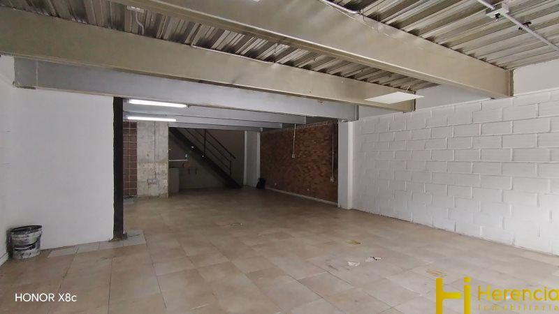 Local en arriendo Antioquia Medellín San Benito 155 m2 Habitaciones 0 Baños 2 Garajes 0 Precio $10500000