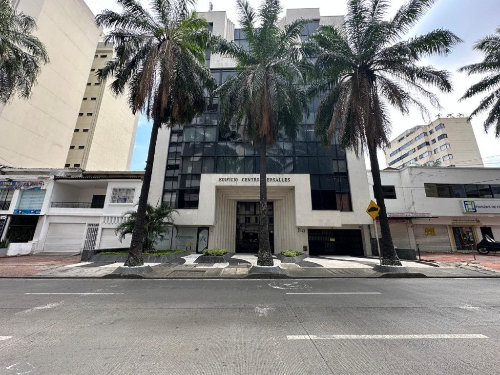Oficina en venta Valle Del Cauca Cali Versalles 40 m2 Habitaciones 0 Baños 1 Garajes 1 Precio $225000000