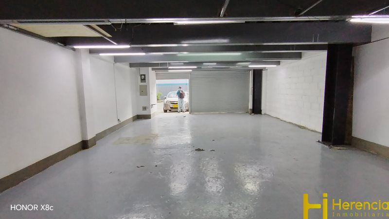 Local en arriendo Antioquia Medellín San Benito 155 m2 Habitaciones 0 Baños 2 Garajes 0 Precio $10500000