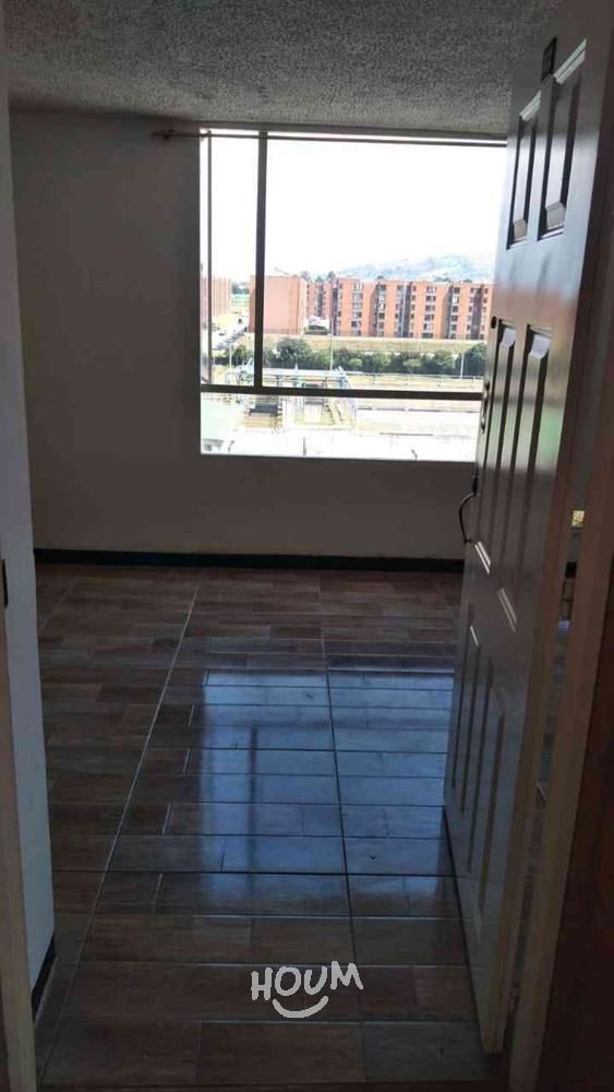 Apartamento en venta Cundinamarca Soacha Cr El Triunfo Et I 65 m2 Habitaciones 3 Baños 2 Garajes 0 Precio $175000000
