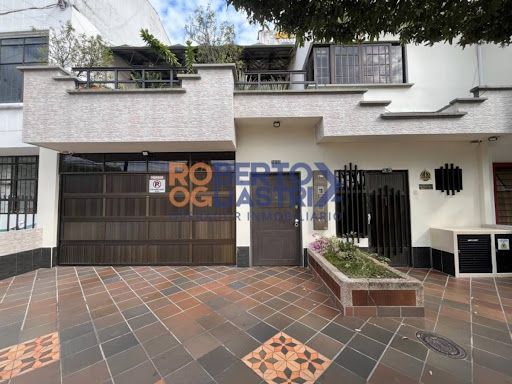 Casa en venta Santander Barrancabermeja Recreo 239 m2 Habitaciones 4 Baños 4 Garajes 0 Precio $800000000