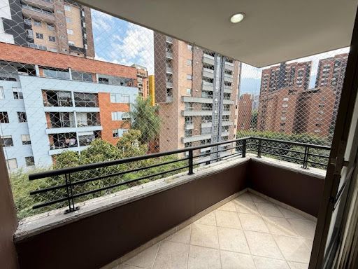 Apartamento en arriendo Antioquia Envigado Villa Grande 91 m2 Habitaciones 3 Baños 2 Garajes 1 Precio $4000000