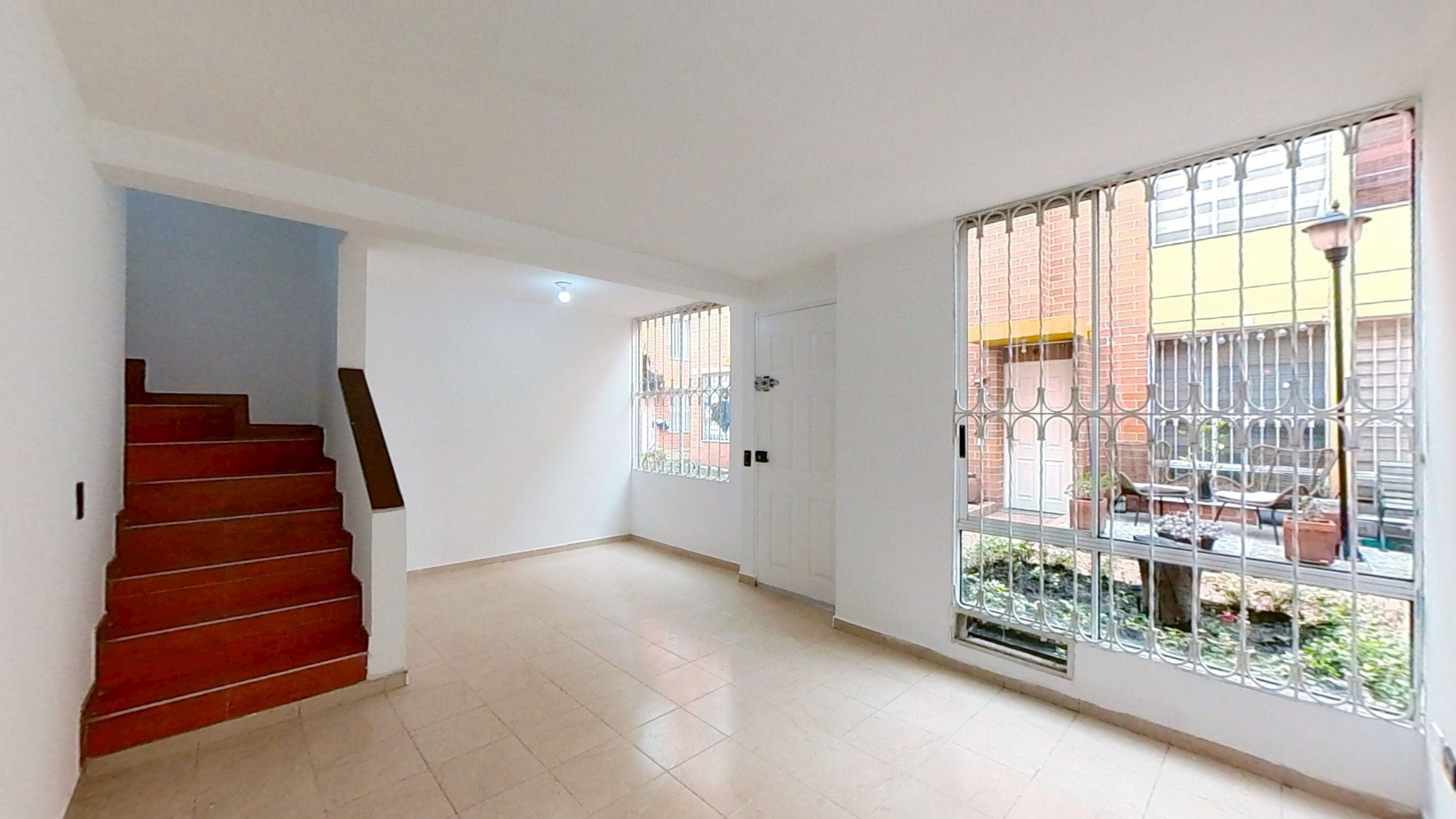 Casa en venta Cundinamarca Bogotá Las Américas 71 m2 Habitaciones 3 Baños 2 Garajes 1 Precio $430000000