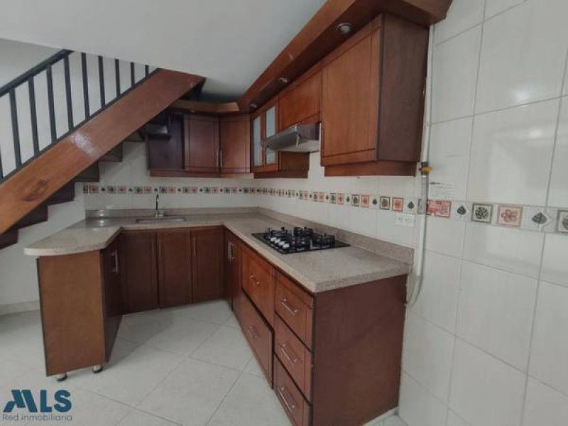 Inmuebles en Remate Casa en venta Antioquia Medellín Belen 143 m2 Habitaciones 3 Baños 2 Garajes 1 Precio $650000000