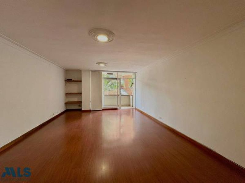 Apartamento en venta Antioquia Medellín Lorena 110 m2 Habitaciones 3 Baños 3 Garajes 2 Precio $650000000