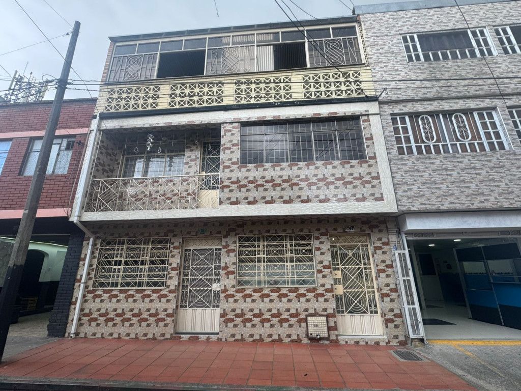Casa en venta Cundinamarca Bogotá Olaya 280 m2 Habitaciones 4 Baños 3 Garajes 0 Precio $830000000