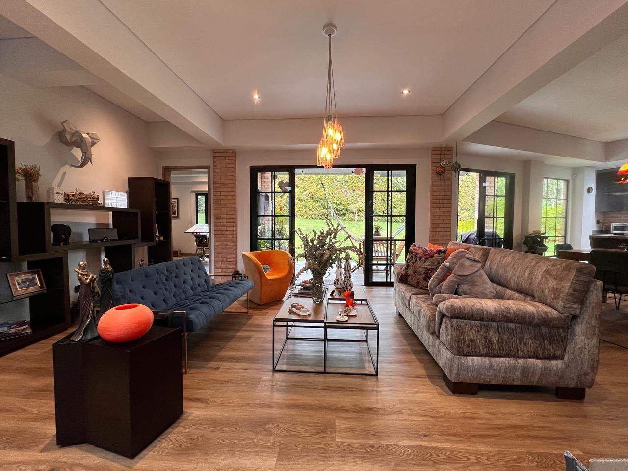 Casa en venta Antioquia Envigado La Mesa 1200 m2 Habitaciones 2 Baños 3 Garajes 2 Precio $3350000000